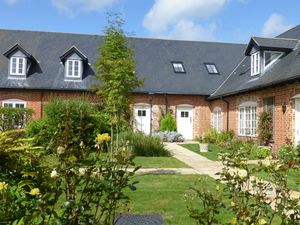 16 Home Farm - on the right- click for photo gallery